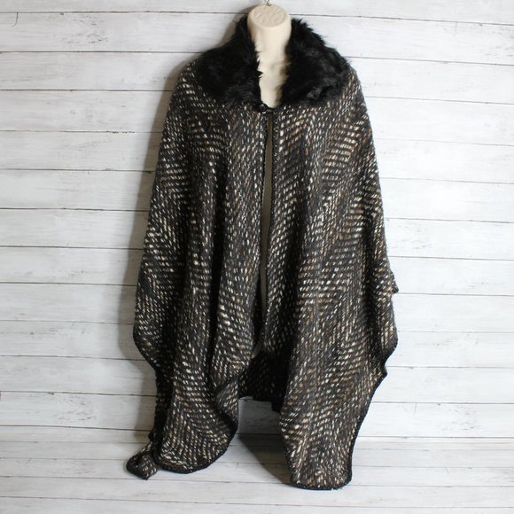 Apt 9 Women's Sweater Knit Shawl Coat Wrap One Size Black Brown White Fur - Picture 3 of 7